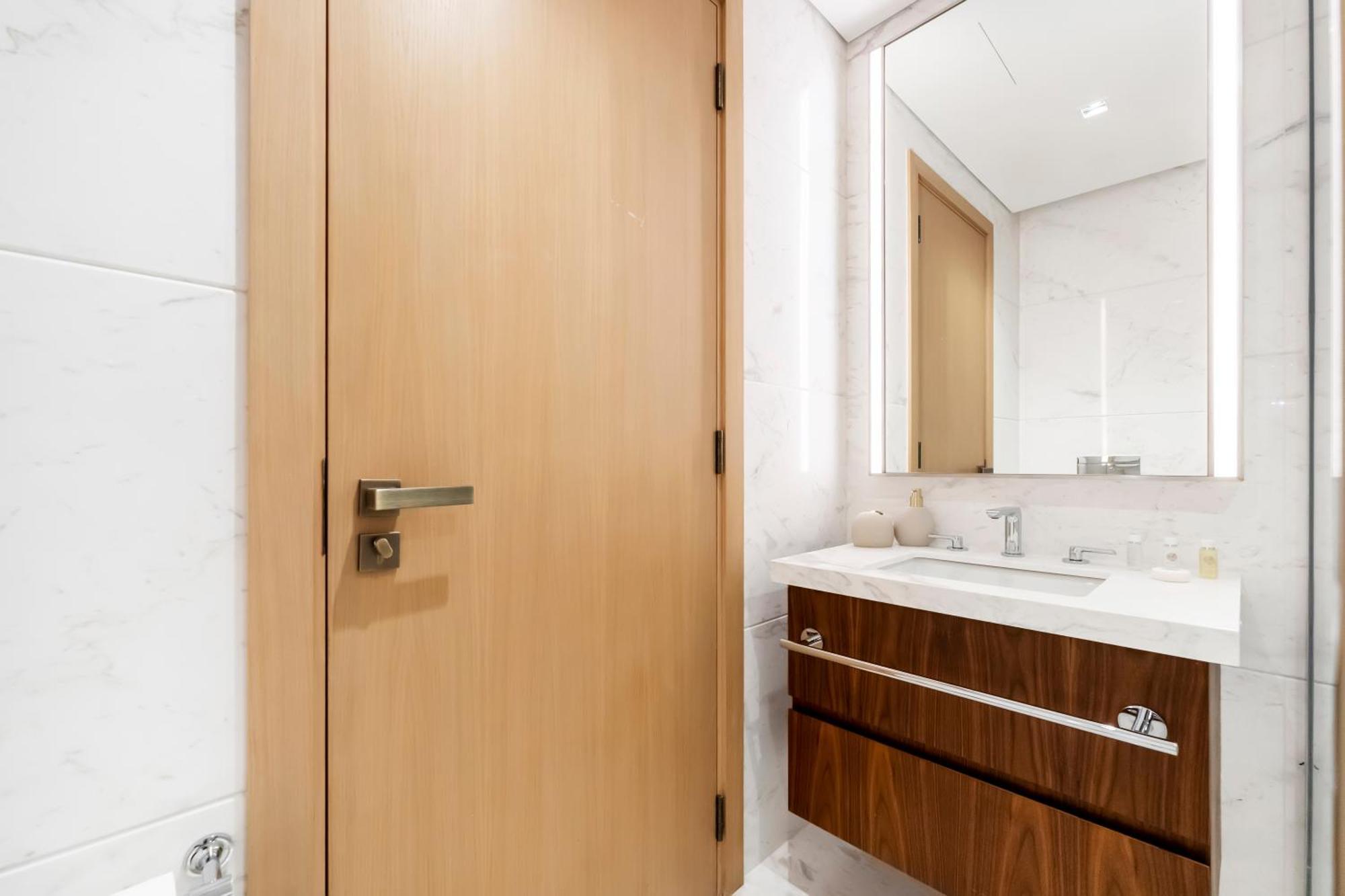 Fam Living - Rp Heights - 3 Mins Walk To Burj Khalifa & Dubai Mall Downtown Dubaj Kültér fotó