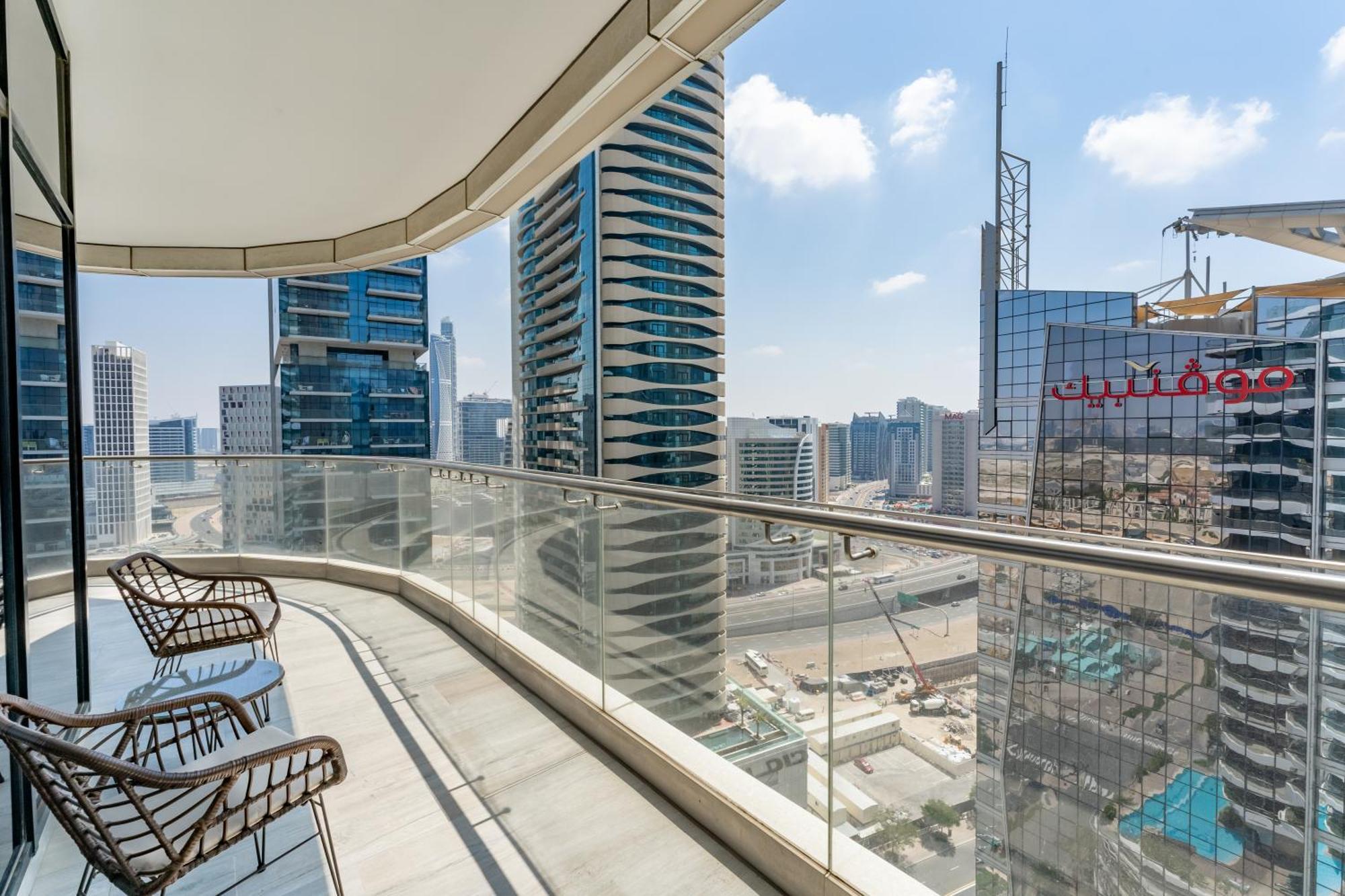 Fam Living - Rp Heights - 3 Mins Walk To Burj Khalifa & Dubai Mall Downtown Dubaj Kültér fotó